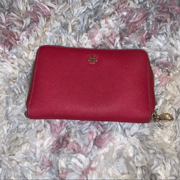Tory Burch red Robinson wallet - Picture 2 of 6